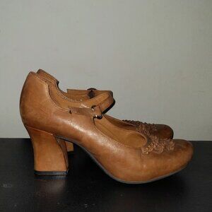 Earthies Leather Mary Jane heels brown Shipley retro women 7.5 comfort formal